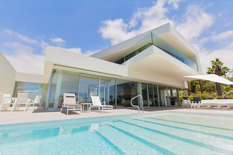 building-a-house-tenerife-villa-construction-II-clear-blue-skies