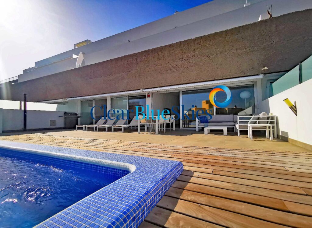Stunning Luxury Apartment with Private Pool