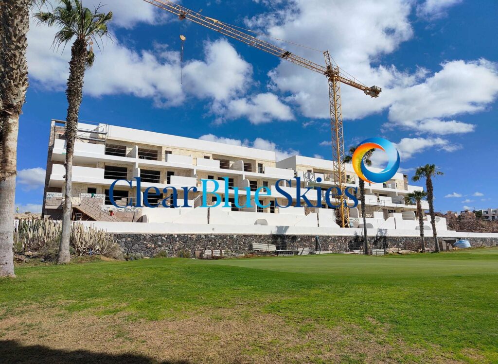 Brand New Promotion of 2 Bedroom Golf Apartments