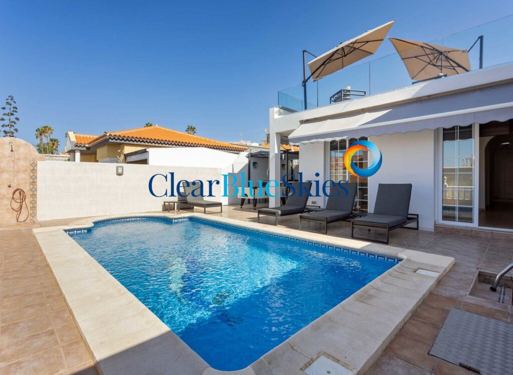 Beautiful Extensively Modernised Detached Villa with Private Pool
