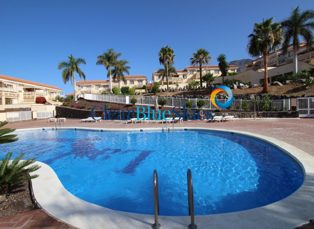 Nice One Bedroom Apartment with Large Private Garden