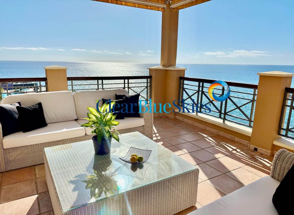 Magnificent First Line Penthouse In Exclusive Resort