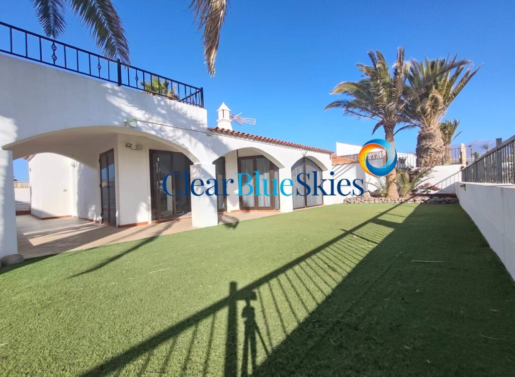 Lovely Four Bedroom Golf Villa with Private Pool