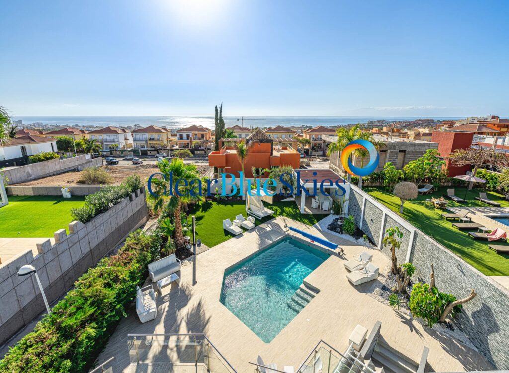 Palatial Five Bedroom Villa in Fantastic Location