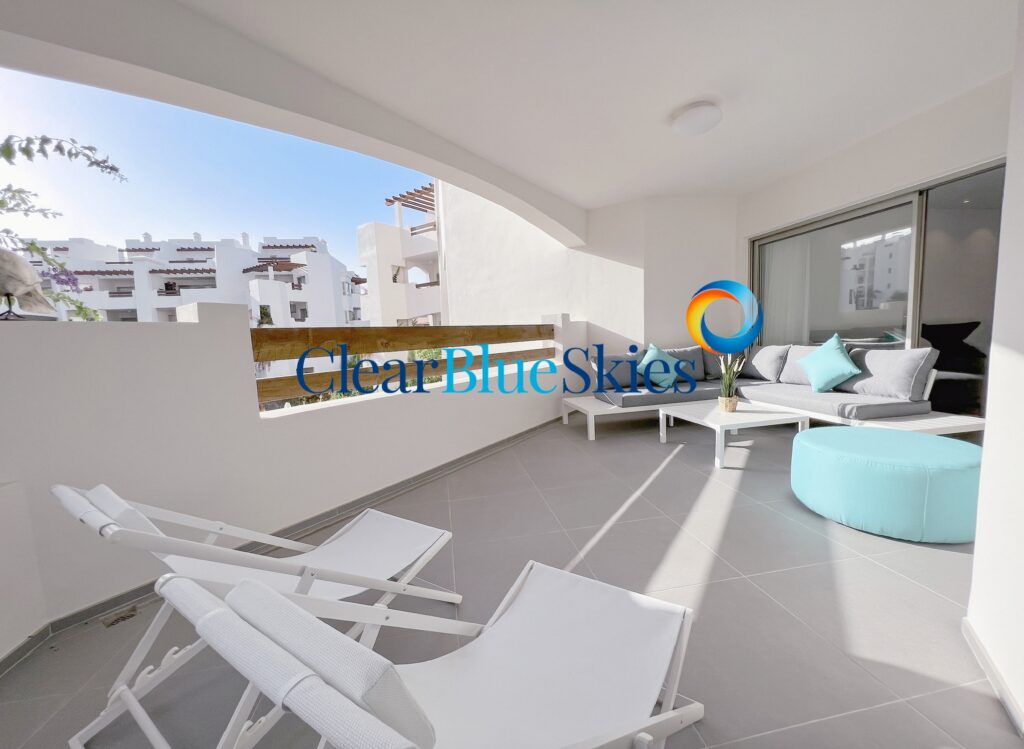 Fantastic Two Bedroom Apartment in Great Location