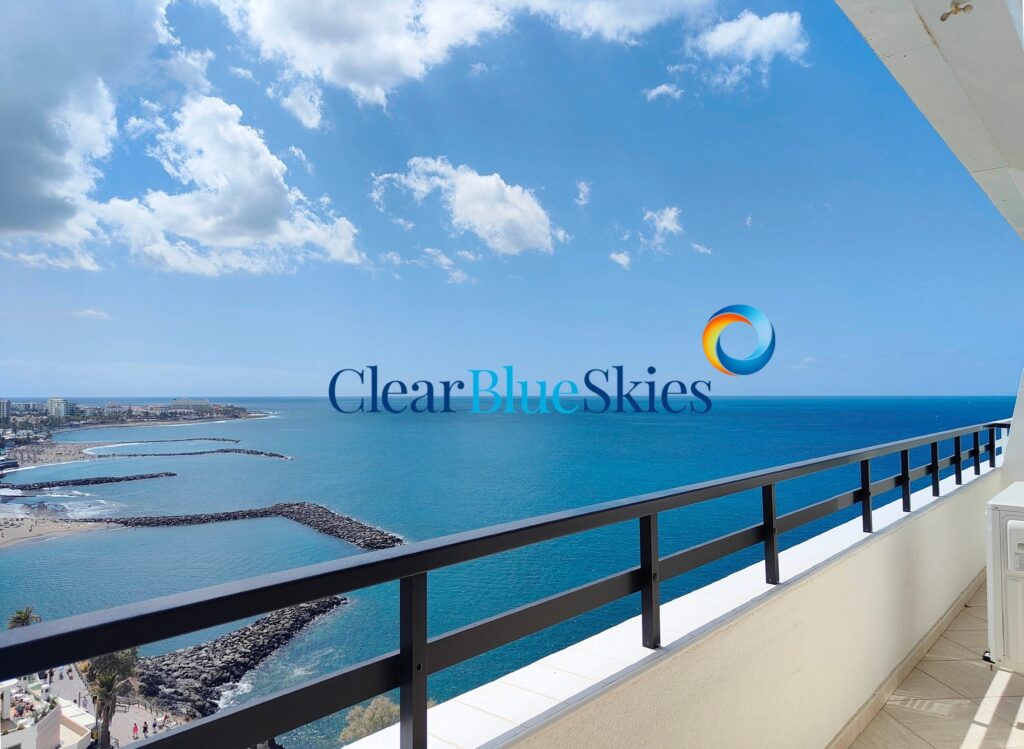 Superb First Line Penthouse with Fantastic Sea Views
