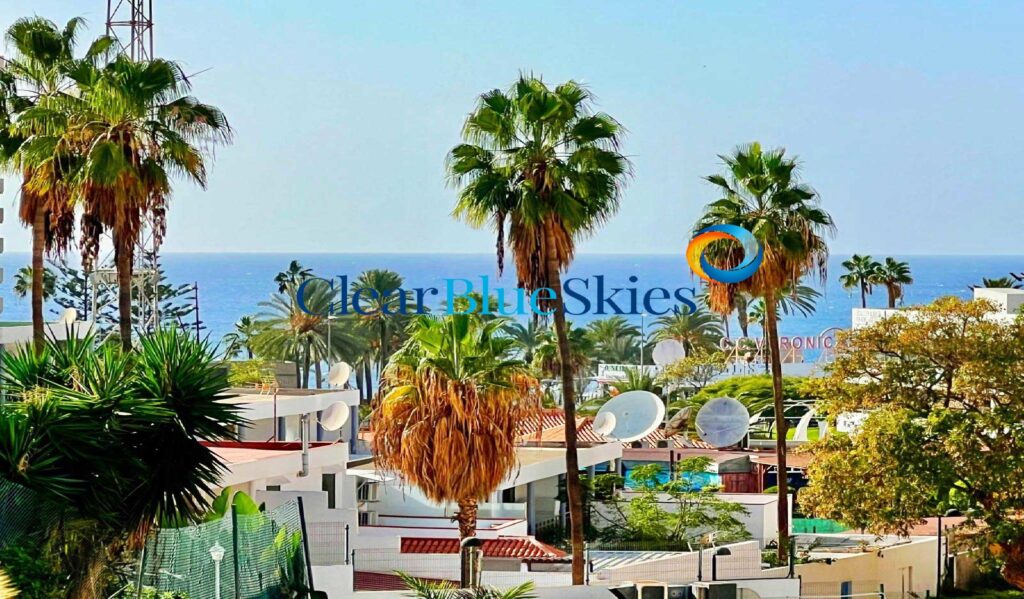 Centrally Located Beautiful Three Bedroom Townhouse