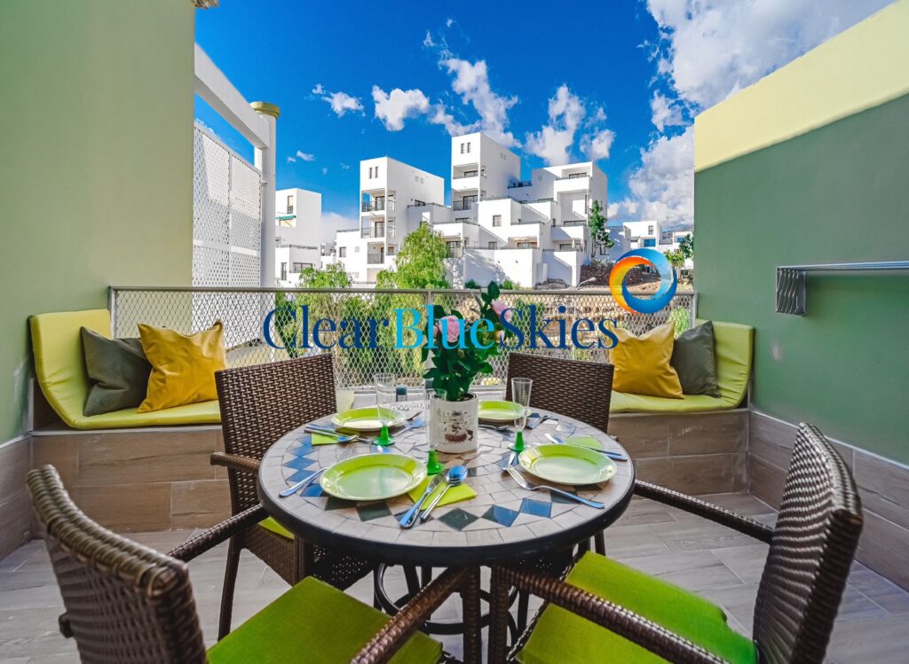 Beautifully Presented Apartment Close to the Beach