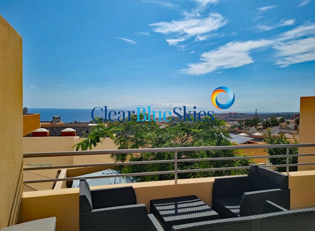Beautiful Contemporary Three Bedroom Townhouse in a Lovely Quiet Residential Complex
