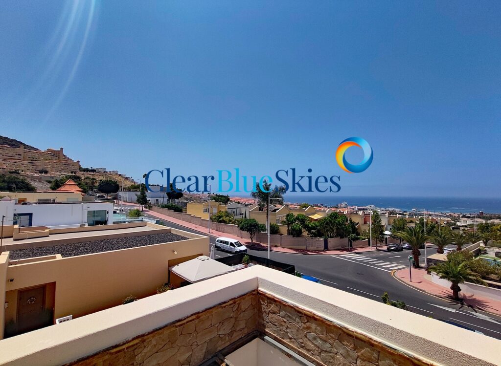 Fantastic Modern Three Bedroom Villa in Highly Sought-After Location