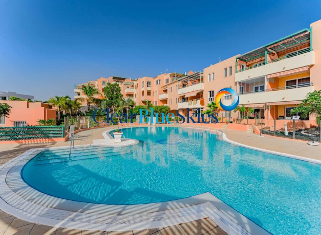 Lovely Two Bedroom Apartment with Sea Views in Popular Area