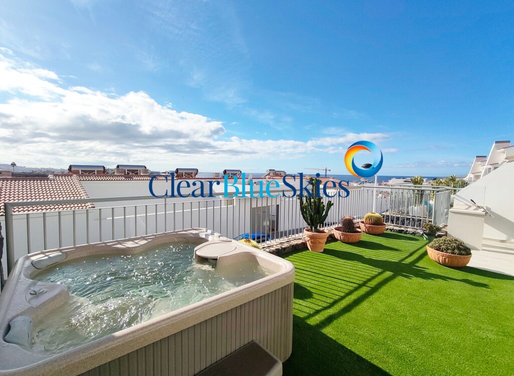Fabulous Two Bedroom Garden Apartment in a Desirable Location in La Caleta