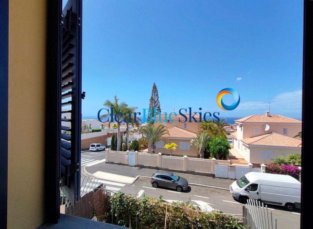 Attractive Three Bedroom Townhouse in a Desirable Location