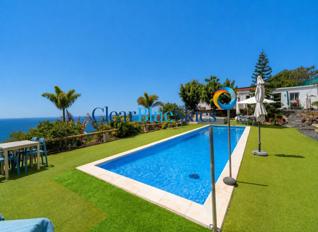 Charming Three Bedroom Finca with Unsurpassable Views on Plot of over 10,000m2