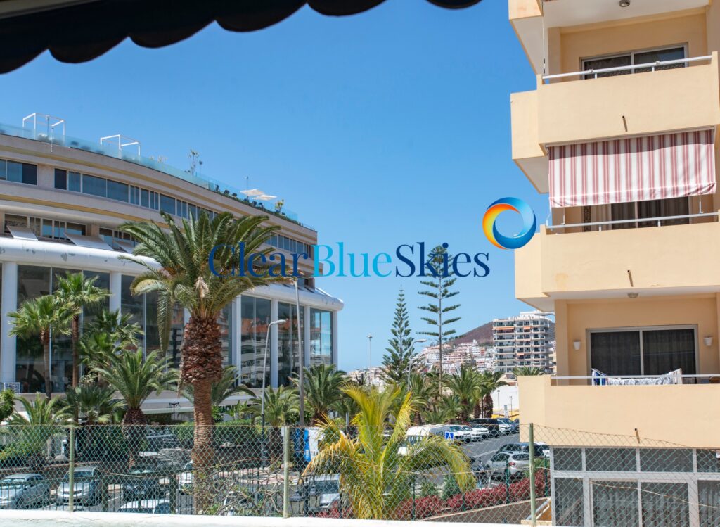Spacious Three Bedroom Apartment Close to the Sea