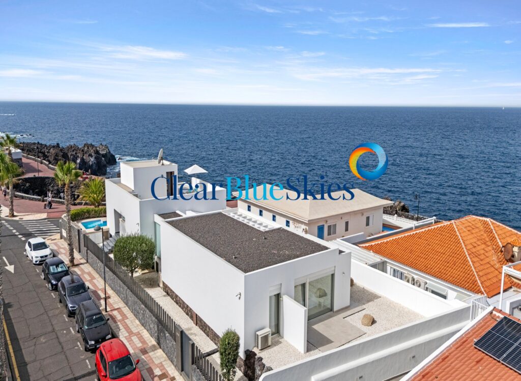 Modern Villa with Stunning Views in Fabulous Front Line Setting in Playa San Juan