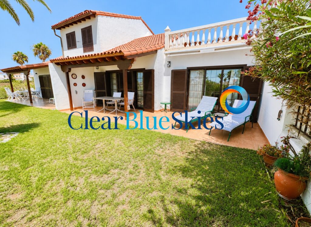 Charming Two Bedroom Bungalow on a Popular Golf Complex