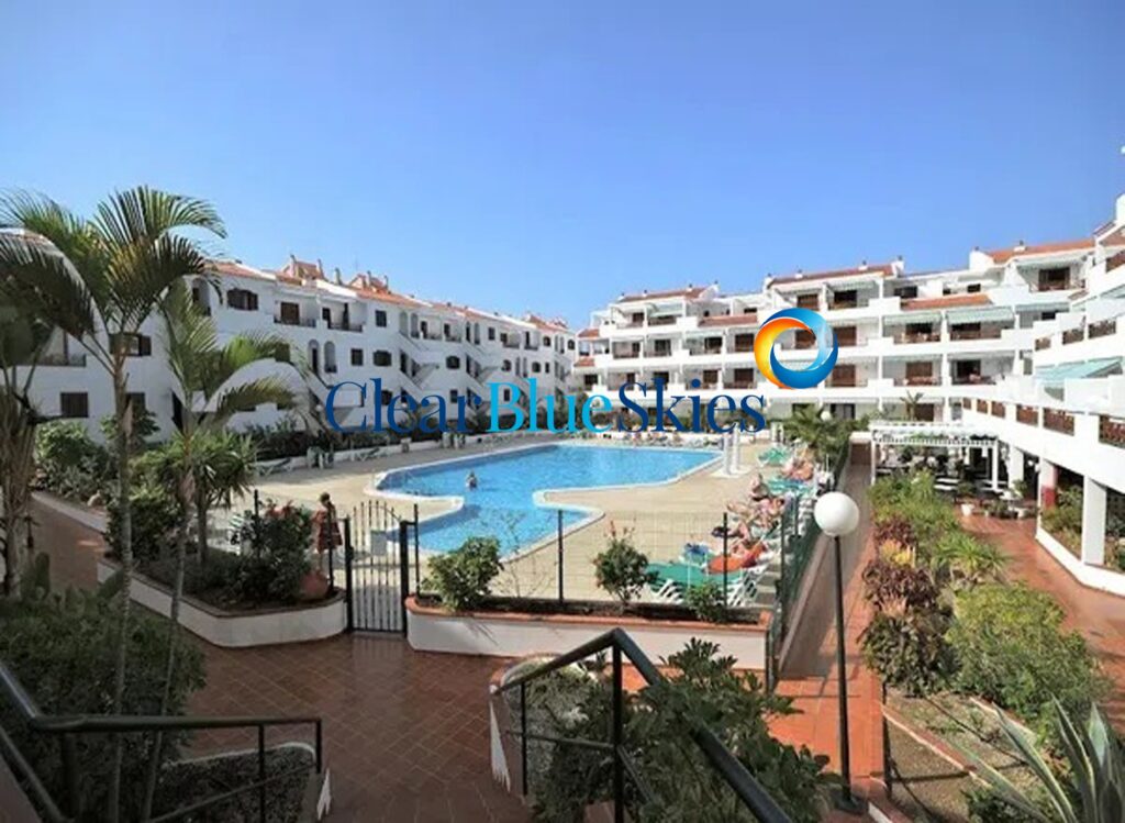 Attractive Renovated Apartment on a Popular Holiday Complex with Heated Pool