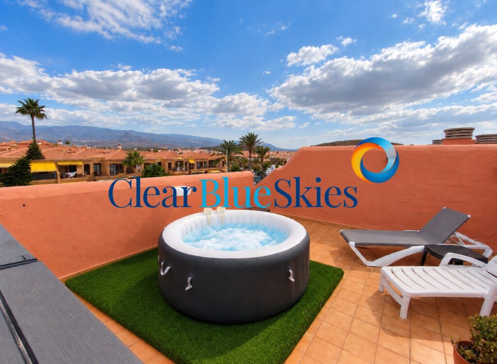 Delightful One Bedroom Apartament with Roof Terrace in Popular Coastal Resort
